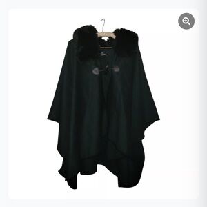 NWT Isabella Rodriguez Black Cape Coat with Faux Fur Trim